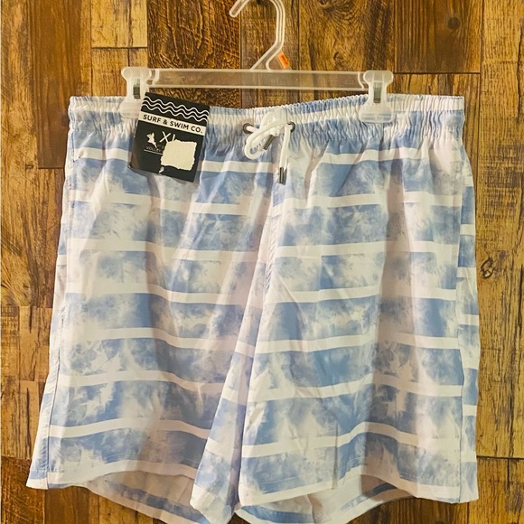 NWT Mens Surf & Swim Mens swimming trunks. Lite blue size XL - Picture 2 of 5
